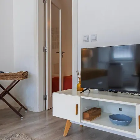 Apartamento 1bdr Cozy Flat In Heart Of By Lovelystay *